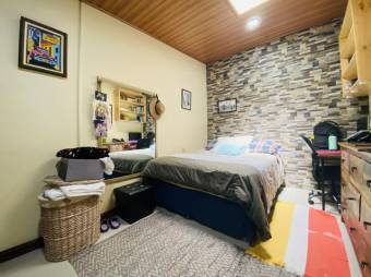 Se vende casa con local en San Francisco Heredia 23-3137 Se vende casa con local en San Francisco Heredia 23-3137