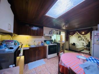 Se vende casa con local en San Francisco Heredia 23-3137 Se vende casa con local en San Francisco Heredia 23-3137