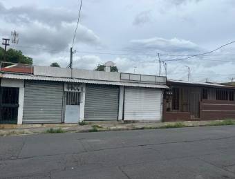 SE VENDEN 3 LOCALES Y 1 APARTAMENTO EN HATILLO 1, $ 300,000, 1, San José, San José