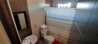 Se vende edificio con 6 apartamentos para inversión en Heredia 25-363