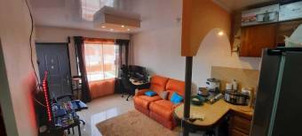 Se vende edificio con 6 apartamentos para inversión en Heredia 25-363