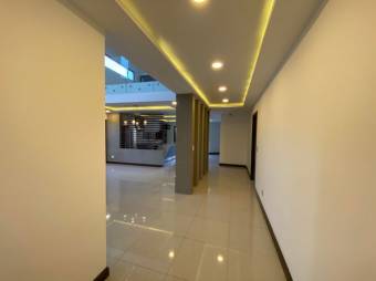 Se vende moderna casa con piscina en condominio de Ulloa 25-561 Se vende moderna casa con piscina en condominio de Ulloa 25-561