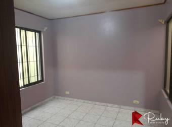 Edificio de 8 Apartamentos en Ubicación Céntrica, Guapiles