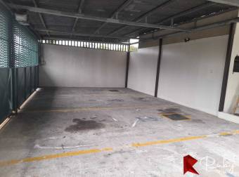 Edificio de 8 Apartamentos en Ubicación Céntrica, Guapiles