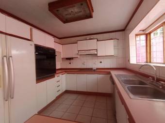 Se alquila propiedad comercial para oficinas en Mata Redonda 25-2007