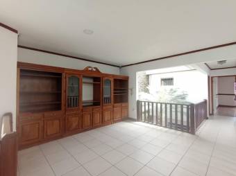 Se alquila propiedad comercial para oficinas en Mata Redonda 25-2007