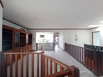 Se alquila propiedad comercial para oficinas en Mata Redonda 25-2007