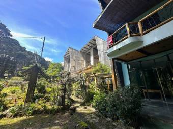 Se vende amplio local con uso mixto en Ángeles de Heredia 25-1656, $ 320,000, Heredia, San Rafael