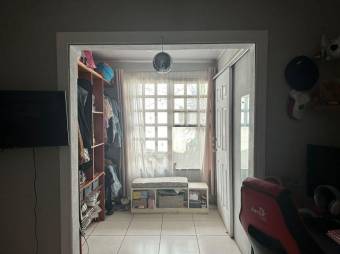 Se vende espaciosa casa con lote de 800m2 en San Pablo Heredia 25-1790 Se vende espaciosa casa con lote de 800m2 en San Pablo Heredia 25-1790