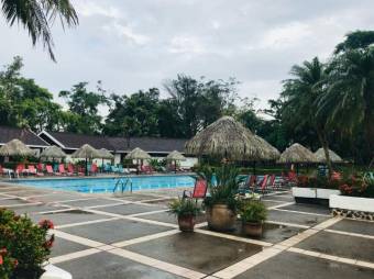 Se vende moderna casa con amplio lote en La Guácima Alajuela 25-821 Se vende moderna casa con amplio lote en La Guácima Alajuela 25-821