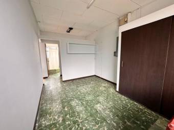 Se vende espaciosa casa con lote de 846m2 en San Pedro San José 25-1724