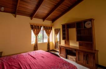 VENTA DE CASA, SAN JOSÉ, MORAVIA, LOS COLEGIOS  