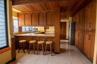 VENTA DE CASA, SAN JOSÉ, MORAVIA, LOS COLEGIOS  