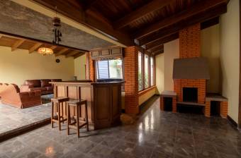 VENTA DE CASA, SAN JOSÉ, MORAVIA, LOS COLEGIOS  