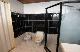 VENTA DE CASA, SAN JOSÉ, MORAVIA, LOS COLEGIOS  