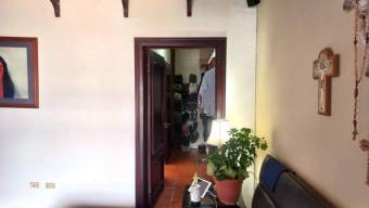 Se venden 2 apartamentos en condominio de San Rafael Escazú 25-1771