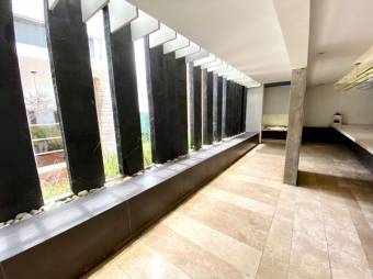 Se vende espaciosa propiedad San Pedro de Montes de Oca 25-369