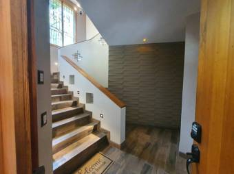 Se vende casa con mas de 10,400m2 de lote en Ciudad Colón 24-1029 Se vende casa con mas de 10,400m2 de lote en Ciudad Colón 24-1029