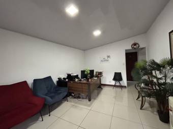 Se vende amplia propiedad con piscina en Colon de Mora 24-901 Se vende amplia propiedad con piscina en Colon de Mora 24-901