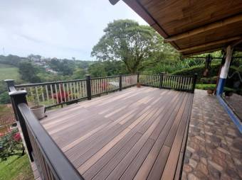 Se vende casa con lote de 2,200m2 en San Jerónimo San José 25-783