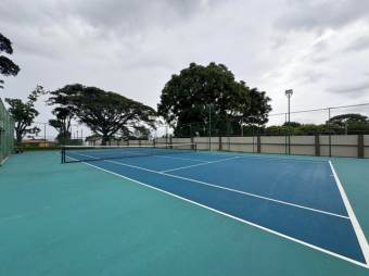 Se vende propiedad en construcción para estrenar en Ulloa Heredia 25-1995