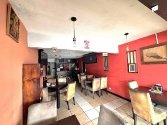 Se vende amplia plaza comercial en Heredia Centro 25-2044, $ 850,000, 9, Heredia, Heredia