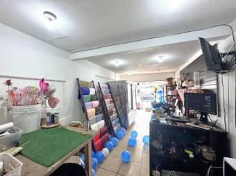 Se vende amplia plaza comercial en Heredia Centro 25-2044, $ 850,000, 9, Heredia, Heredia