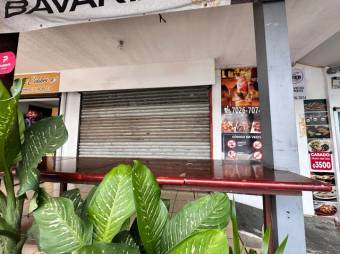 Se vende amplia plaza comercial en Heredia Centro 25-2044, $ 850,000, 9, Heredia, Heredia