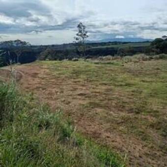 Se vende amplio lote de 12,900m2 en Brasil de Santa Ana 25-1238