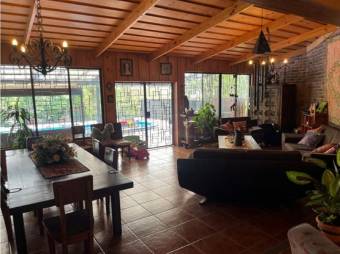 Venta De Casa, San José, Escazú, Guachipelín, Calle Guachipelín