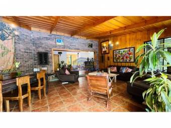 Venta De Casa, San José, Escazú, Guachipelín, Calle Guachipelín