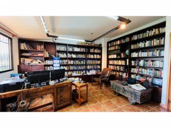 Venta De Casa, San José, Escazú, Guachipelín, Calle Guachipelín