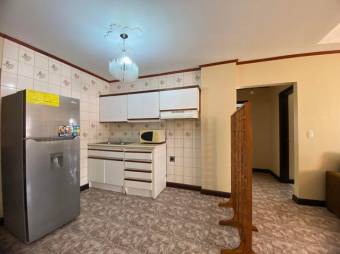 Se alquila espacioso apartamento en Pavas San José 26-86