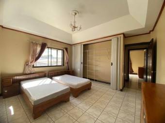 Se alquila espacioso apartamento en Pavas San José 26-86