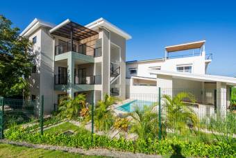 Edificio con apartamentos de lujo en Tamarindo
