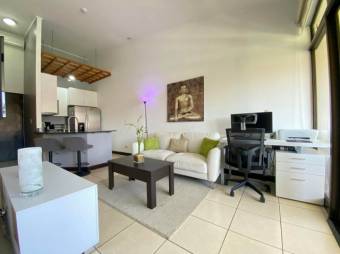 Se alquila moderno apartamento amoblado en Santa Ana 26-82
