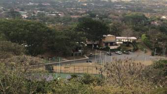 Se alquila apartamento amoblado en condominio de Uruca Santa Ana 25-1996