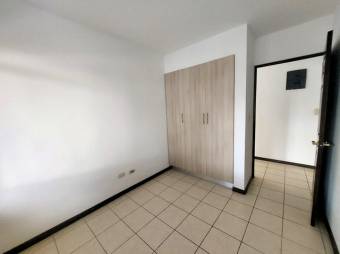 Se vende casa esquinera con patio en San Francisco Heredia 25-2038 Se vende casa esquinera con patio en San Francisco Heredia 25-2038