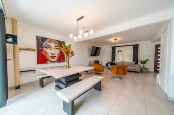 Se vende moderna casa con patio en Ciudad Colón 26-49 Se vende moderna casa con patio en Ciudad Colón 26-49