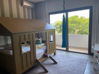 Se vende moderna casa con patio en condominio de Santa Ana 23-361 Se vende moderna casa con patio en condominio de Santa Ana 23-361