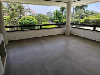 Se vende casa de lujo con amplio lote en San Rafael Escazú 25-1526 Se vende casa de lujo con amplio lote en San Rafael Escazú 25-1526