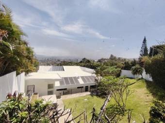 Se vende casa de lujo con amplio lote en San Rafael Escazú 25-1526 Se vende casa de lujo con amplio lote en San Rafael Escazú 25-1526