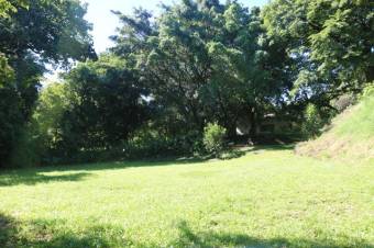 Se vende casa con lote de 5,400m2 en Brasil Santa Ana 24-393 Se vende casa con lote de 5,400m2 en Brasil Santa Ana 24-393