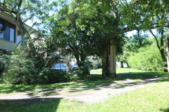 Se vende casa con lote de 5,400m2 en Brasil Santa Ana 24-393 Se vende casa con lote de 5,400m2 en Brasil Santa Ana 24-393