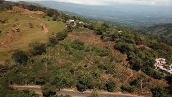 Se vende lote con mas de 2 hectáreas en Santiago de Puriscal 24-898 Se vende lote con mas de 2 hectáreas en Santiago de Puriscal 24-898