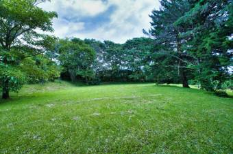 Se vende lote con mas de 10,500m2 en San Isidro Heredia 25-1376 Se vende lote con mas de 10,500m2 en San Isidro Heredia 25-1376