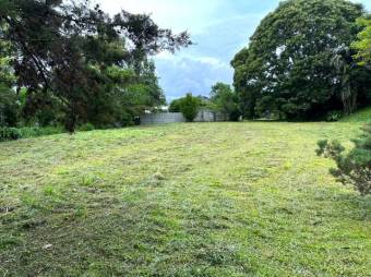 Se vende lote con mas de 10,500m2 en San Isidro Heredia 25-1376 Se vende lote con mas de 10,500m2 en San Isidro Heredia 25-1376