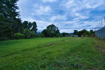 Se vende lote con mas de 10,500m2 en San Isidro Heredia 25-1376 Se vende lote con mas de 10,500m2 en San Isidro Heredia 25-1376