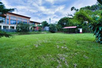 Se vende lote con mas de 10,500m2 en San Isidro Heredia 25-1376 Se vende lote con mas de 10,500m2 en San Isidro Heredia 25-1376