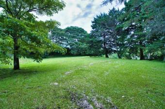 Se vende lote con mas de 10,500m2 en San Isidro Heredia 25-1376 Se vende lote con mas de 10,500m2 en San Isidro Heredia 25-1376